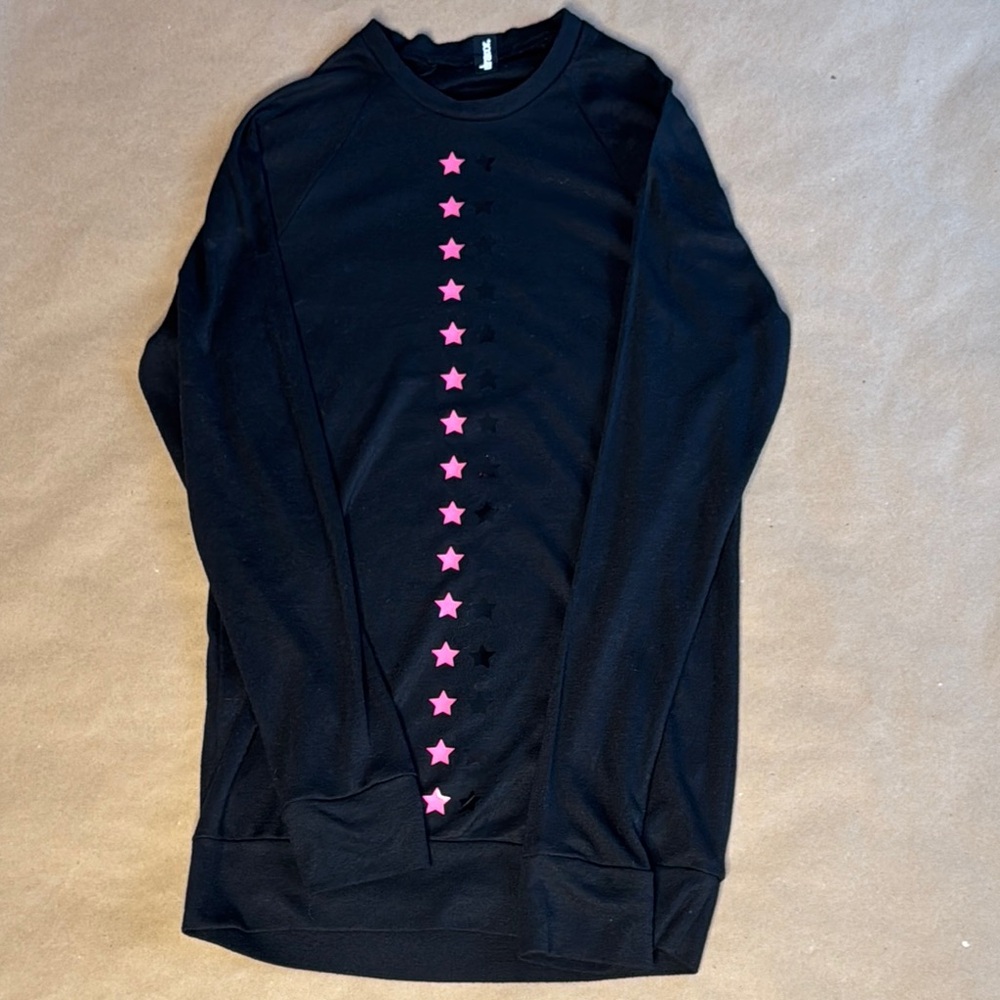 Ultracor Flash Knockout Long Sleeve Stylish Black Top with Pink Star Accents